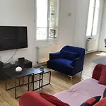 La Tete Dans Les Nuages - Bastille - Gare De Lyon